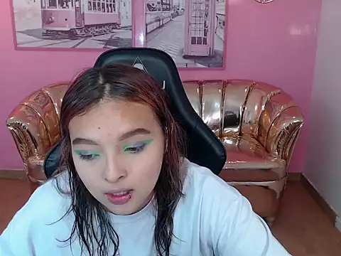 mia foster t online show from October 11, 2025, 12:50 pm