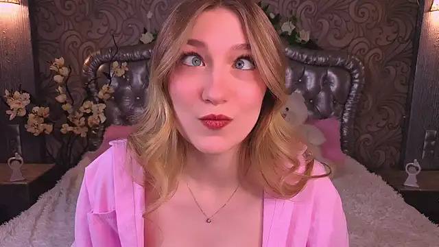 Snapshot of AngelAnabelle chatting on March 8, 2026, 8:34 pm AngelAnabelle online show from March 8, 2026, 8:34 pm