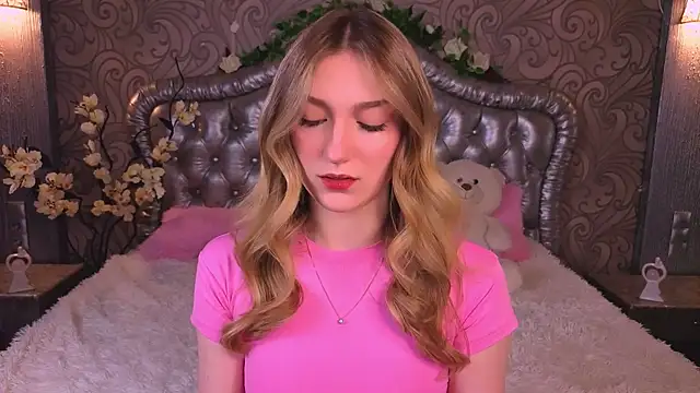 Snapshot of AngelAnabelle chatting on March 7, 2026, 8:36 pm AngelAnabelle online show from March 7, 2026, 8:36 pm