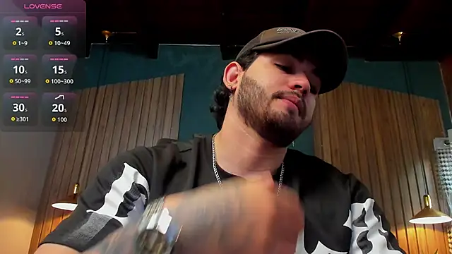 ElianKeiser online show from January 19, 2026, 12:31 pm