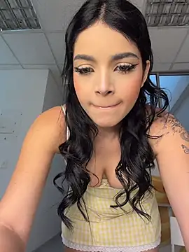 ArieliciousXXX online show from August 1, 2026, 1:09 pm