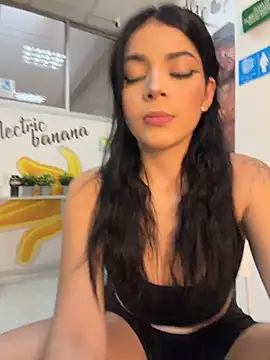 ArieliciousXXX online show from July 30, 2026, 1:10 pm