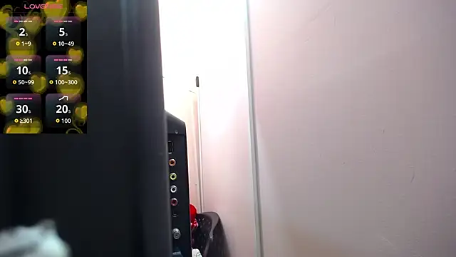 ingrid03 taffur online show from December 3, 2025, 1:54 pm