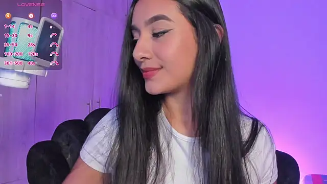 Snapshot of anne_leee chatting on May 27, 2026, 11:23 pm anne leee online show from May 27, 2026, 11:23 pm
