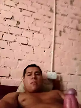 Snapshot of Alex321Flores chatting on June 3, 2026, 2:33 pm Alex321Flores online show from June 3, 2026, 2:33 pm