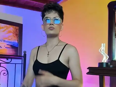 Zulyhenao online show from October 5, 2025, 1:18 am