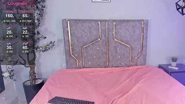 Nahomycarterr online show from October 2, 2025, 8:45 pm