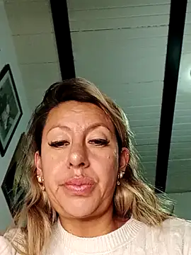 GisellTorres36 online show from June 10, 2026, 4:13 am