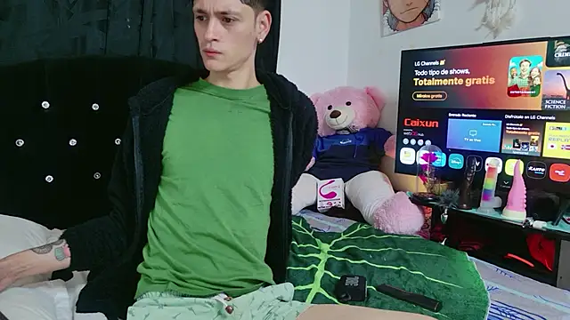 Tyler cat online show from October 2, 2025, 11:02 am