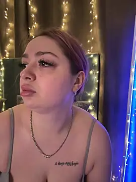 Snapshot of KellyMoors chatting on February 19, 2026, 1:35 am KellyMoors online show from February 19, 2026, 1:35 am