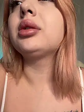 Snapshot of KellyMoors chatting on March 19, 2026, 1:16 am KellyMoors online show from March 19, 2026, 1:16 am