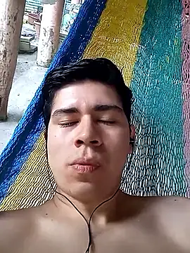 Travieso loco9 online show from November 3, 2025, 2:20 pm