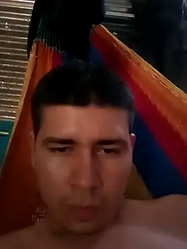 Travieso loco9 online show from June 6, 2026, 11:21 pm
