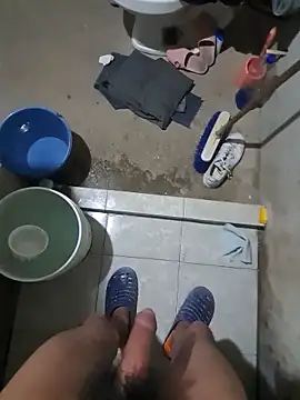 DanielTorres1 online show from December 22, 2025, 4:12 am