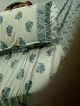 zoya your online show from November 8, 2025, 1:42 am