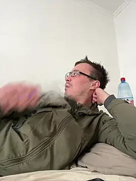 viktor1992-1-1 online show from March 2, 2026, 9:49 am