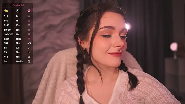 Snapshot of ElizabethMilller_ chatting on March 13, 2026, 9:53 pm ElizabethMilller online show from March 13, 2026, 9:53 pm