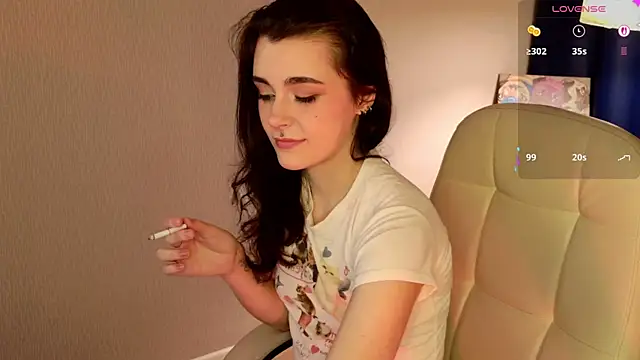 ElizabethMilller  online show from June 29, 2026, 1:23 am