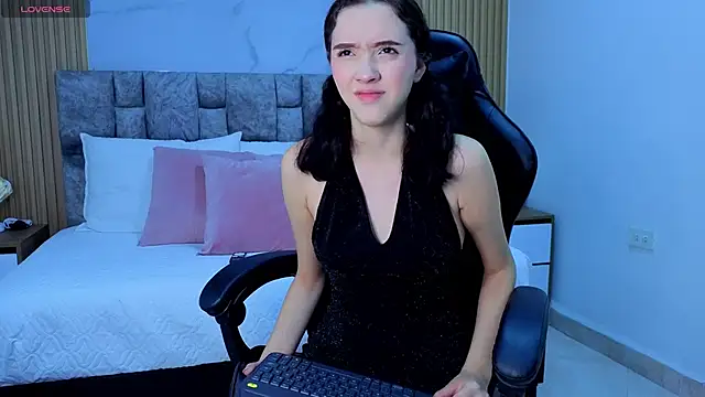 angel  kiss online show from December 3, 2025, 11:31 am