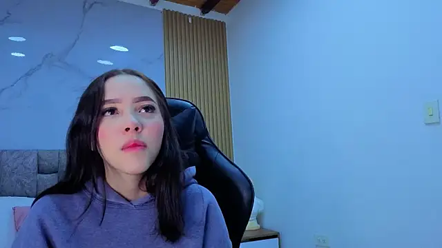 angel  kiss online show from November 13, 2025, 11:25 am