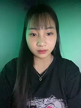 banlinh004 online show from October 5, 2025, 7:54 am