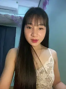 banlinh004 online show from May 6, 2026, 3:05 pm