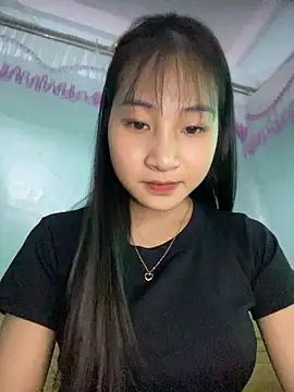 banlinh004 online show from October 8, 2025, 6:15 am