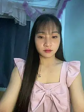 banlinh004 online show from May 31, 2026, 2:56 pm