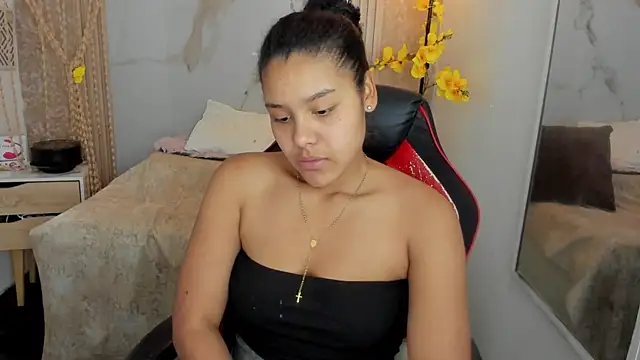 Snapshot of AriaVega chatting on July 30, 2026, 2:16 pm AriaVega online show from July 30, 2026, 2:16 pm