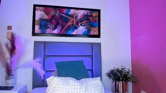 LilithEsme online show from December 20, 2025, 6:33 pm