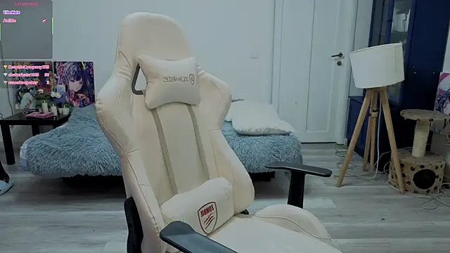 Snapshot of xAlisontiny chatting on January 19, 2026, 6:50 am xAlisontiny online show from January 19, 2026, 6:50 am