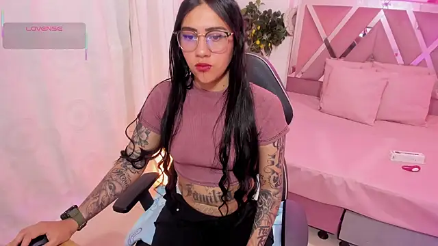 HISIS TAY online show from October 11, 2025, 11:44 am