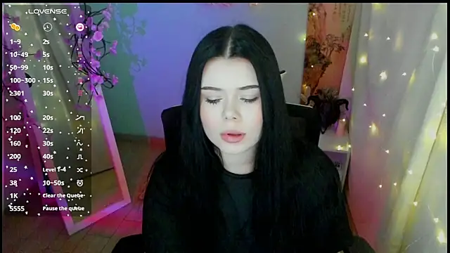 Mona Esty online show from May 11, 2026, 8:27 am