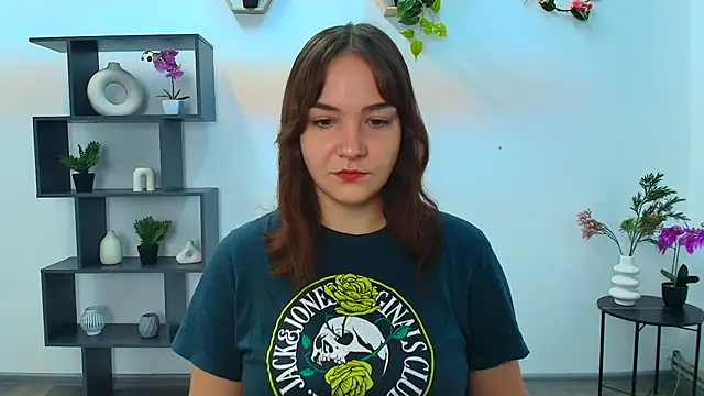 OliviaMontgommery online show from October 9, 2025, 5:19 am