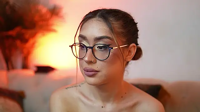 AileenKiss online show from June 20, 2026, 8:14 pm