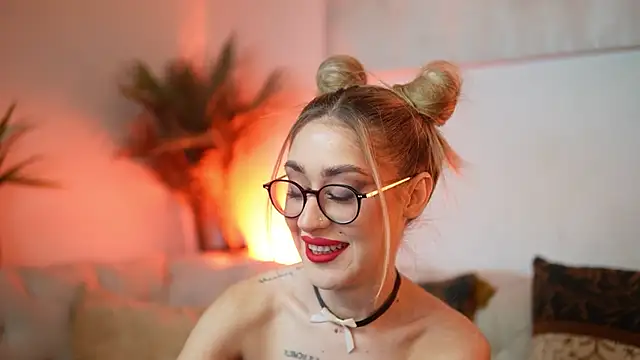 AileenKiss online show from January 11, 2026, 9:00 pm