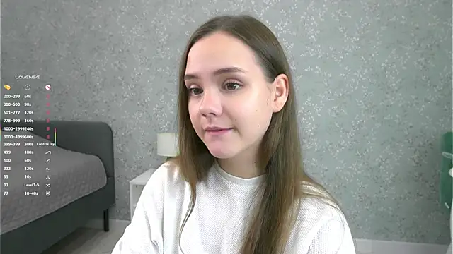 SweetSaraPie online show from October 7, 2025, 6:53 pm