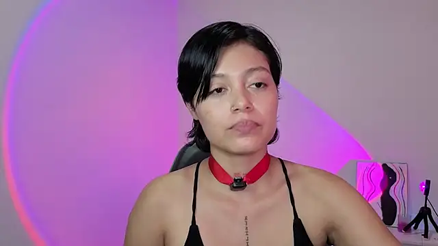 Qadeshoficial online show from June 25, 2026, 7:08 pm