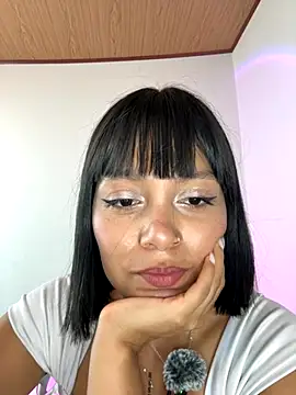 Qadeshoficial online show from October 4, 2025, 8:54 pm