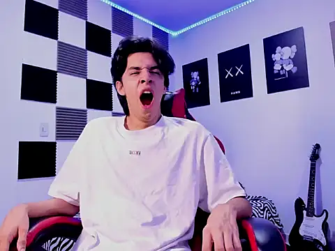 jeycobb online show from November 3, 2025, 12:09 pm