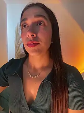 Snapshot of SabrinaEvanss_ chatting on June 11, 2026, 7:00 pm SabrinaEvanss online show from June 11, 2026, 7:00 pm
