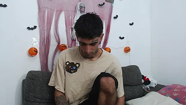 sombralovers online show from October 27, 2025, 2:51 pm