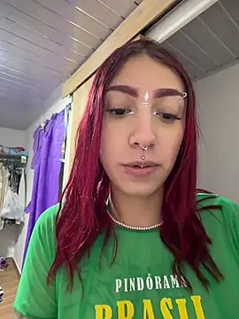 Snapshot of ZammyRossee chatting on June 12, 2026, 8:34 am ZammyRossee online show from June 12, 2026, 8:34 am