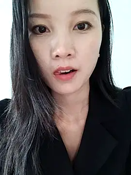 Mile-m online show from October 4, 2025, 5:42 am