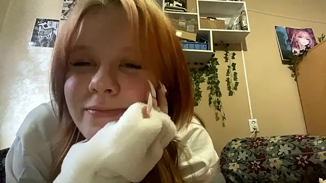 AnitaVanruiten online show from October 31, 2025, 7:16 am