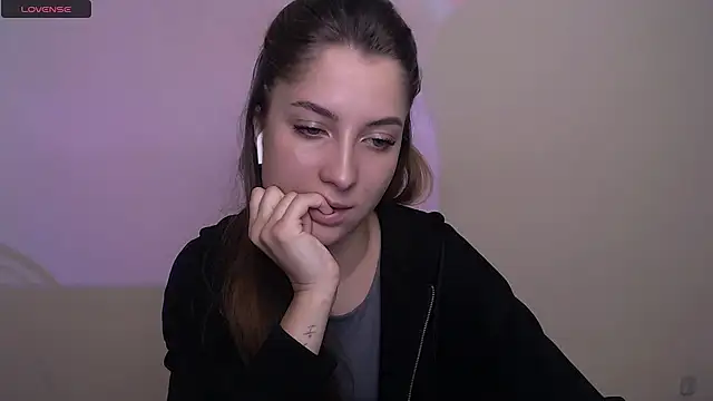  OlivkaSexy online show from October 3, 2025, 11:56 am