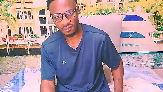 EbonyTiger69 online show from May 5, 2026, 11:57 am