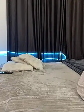 vickyandtania online show from January 13, 2026, 4:33 pm