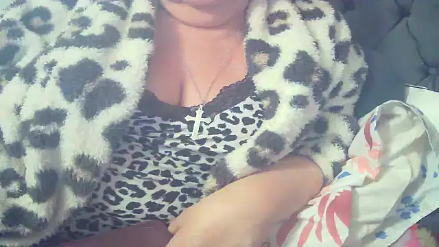 Playful MILF Demi online show from March 29, 2026, 2:30 pm