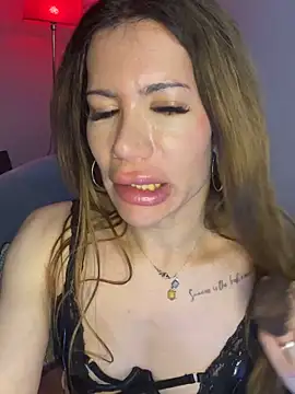 LyraEva online show from October 8, 2025, 11:27 pm